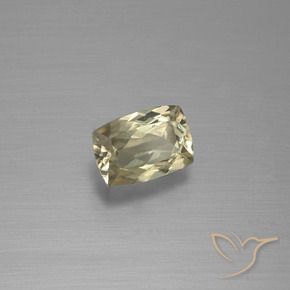 Diásporo con Cambio de Color Amarillo dorado claro natural de 0.94 ct, Forma Cojín, VS