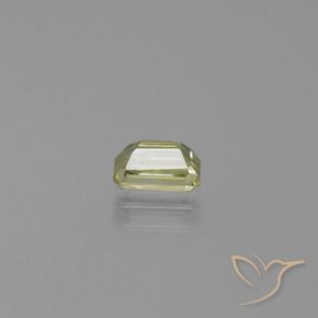 Diásporo con Cambio de Color Amarillo claro natural de 0.74 ct, Corte Octágono / Esmeralda, VVS-VS