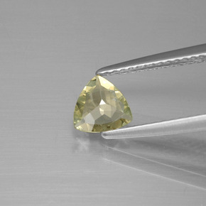 Diasporo con cambio de color  natural de 0,45 ct, trillón, VVS-VS