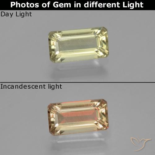 1.12ct Natural Amarillo claro Diásporo con Cambio de Color, corte esmeralda, VS