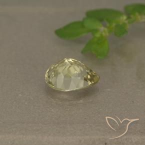 Diásporo con Cambio de Color Amarillo claro natural de 1.03 ct, En forma de pera, VS