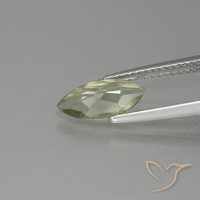 Diásporo con Cambio de Color Amarillo dorado muy claro natural de 1.00 ct, Marquesa, VVS-VS