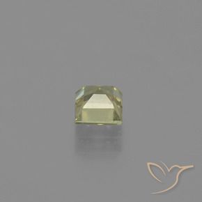 Diásporo con Cambio de Color Amarillo claro natural de 0.55 ct, Cuadrado, VVS-VS