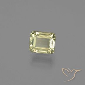 Diásporo con Cambio de Color Amarillo muy claro natural de 0.94 ct, Corte Octágono / Esmeralda, VVS-VS