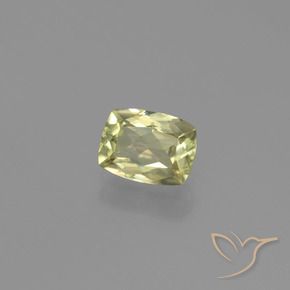 Diásporo con Cambio de Color Amarillo muy pálido natural de 0.83 ct, Forma Cojín, VVS