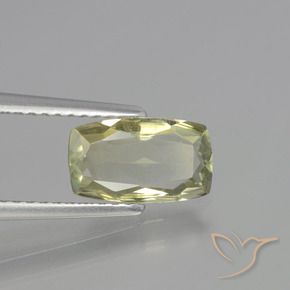 Diásporo con Cambio de Color Amarillo muy claro natural de 1.26 ct, Forma Cojín, VVS-VS