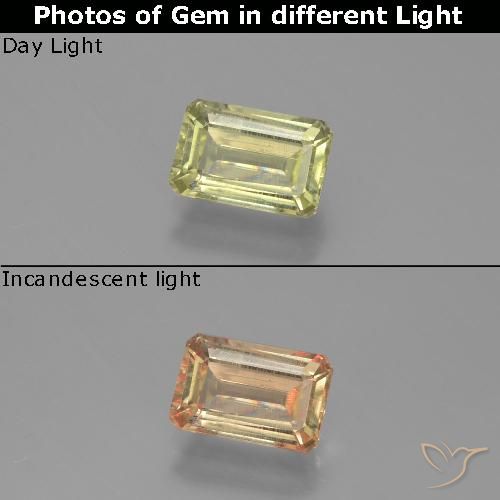 1.05ct Natural Amarillo claro Diásporo con Cambio de Color, corte esmeralda, VS