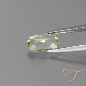 Diásporo con Cambio de Color Amarillo muy claro natural de 1.05 ct, Forma Cojín, VS-SI