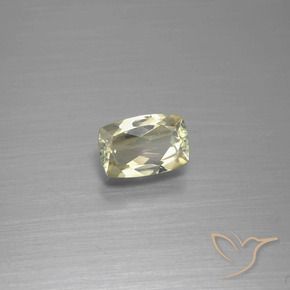 Diásporo con Cambio de Color Amarillo muy claro natural de 0.94 ct, Forma Cojín, VVS-VS