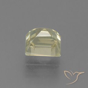 Diásporo con Cambio de Color Amarillo medio natural de 0.99 ct, Cuadrado, VS