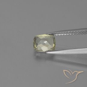 Diásporo con Cambio de Color Amarillo muy claro natural de 1.05 ct, Forma Cojín, VVS-VS