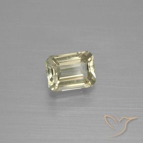 Diásporo con Cambio de Color Amarillo claro natural de 0.90 ct, Corte Octágono / Esmeralda, VVS-VS