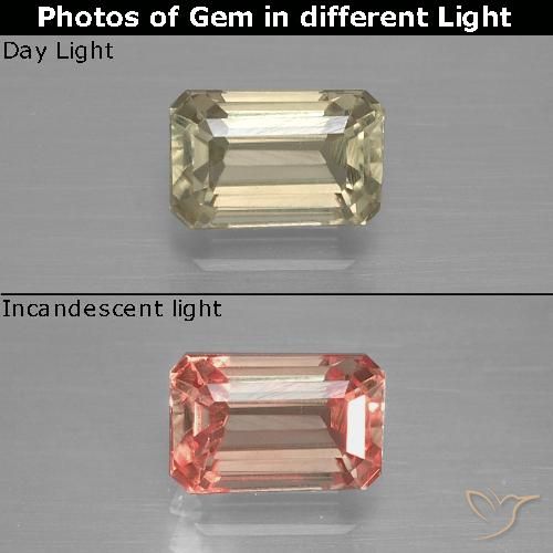 1.27ct Natural Amarillo dorado claro Diásporo con Cambio de Color, corte esmeralda, VVS-VS
