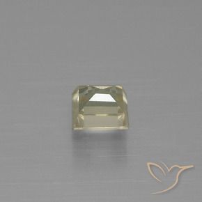 Diásporo con Cambio de Color Amarillo dorado claro natural de 0.78 ct, Cuadrado, VVS-VS