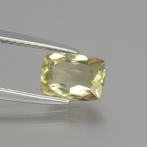 Diásporo con Cambio de Color Amarillo medio natural de 1.12 ct, Corte Cojín, VS