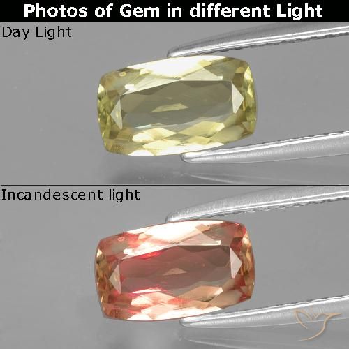 1.16ct Natural Amarillo muy claro Diásporo con Cambio de Color, Forma Cojín, VS