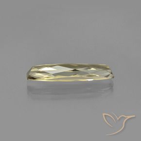 Diásporo con Cambio de Color Amarillo pálido natural de 3.88 ct, Forma Cojín, VS