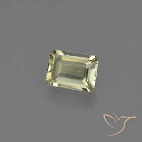 Diásporo con Cambio de Color Verde amarillo natural de 0.79 ct, corte esmeralda, VVS-VS
