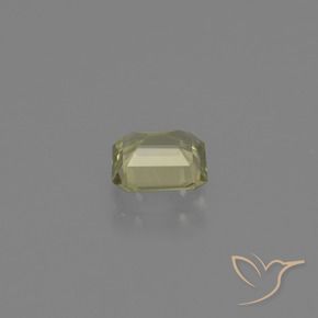 Diásporo con Cambio de Color Verde amarillo natural de 0.74 ct, Corte Octágono / Esmeralda, VVS-VS