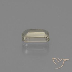 Diásporo con Cambio de Color Amarillo claro natural de 0.85 ct, Corte Octágono / Esmeralda, VS