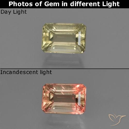 0.91ct Natural Amarillo claro Diásporo con Cambio de Color, corte esmeralda, VS
