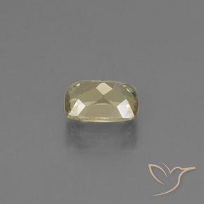 Diásporo con Cambio de Color Amarillo muy claro natural de 0.92 ct, Forma Cojín, VS