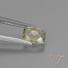 Diásporo con Cambio de Color Amarillo muy claro natural de 0.75 ct, Forma Cojín, VS