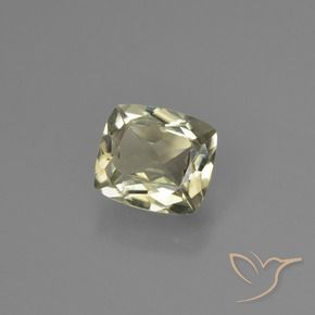 Diásporo con Cambio de Color Amarillo dorado muy claro natural de 0.91 ct, Forma Cojín, VS