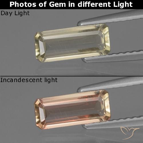 0.84ct Natural Amarillo pálido Diásporo con Cambio de Color, corte esmeralda, VVS-VS