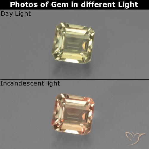 0.74ct Natural Amarillo claro Diásporo con Cambio de Color, corte esmeralda, VS