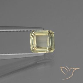 Diásporo con Cambio de Color Amarillo muy claro natural de 0.92 ct, Corte Octágono / Esmeralda, VS