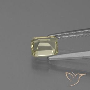 Diásporo con Cambio de Color Amarillo muy claro natural de 0.92 ct, Corte Octágono / Esmeralda, VS