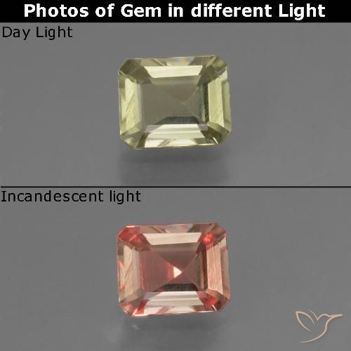 Diásporo con Cambio de Color Amarillo dorado claro natural de 0.93 ct, Corte Octágono / Esmeralda, VS