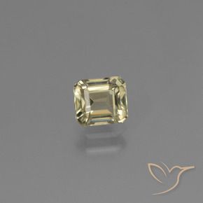 Diásporo con Cambio de Color Amarillo dorado muy claro natural de 0.80 ct, corte esmeralda, VS