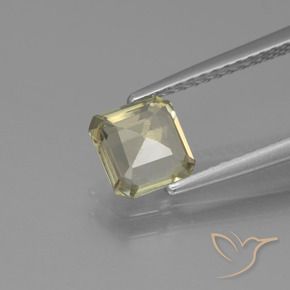Diásporo con Cambio de Color Amarillo muy pálido natural de 1.04 ct, Corte Octágono / Esmeralda, VVS-VS