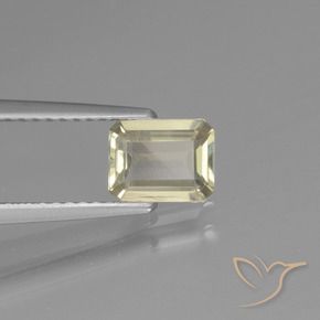Diásporo con Cambio de Color Beige amarillo natural de 0.80 ct, Corte Octágono / Esmeralda, VVS-VS