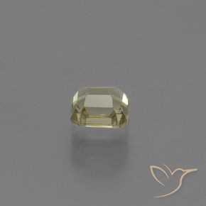 Diásporo con Cambio de Color Amarillo muy claro natural de 0.86 ct, Corte Octágono / Esmeralda, VVS-VS