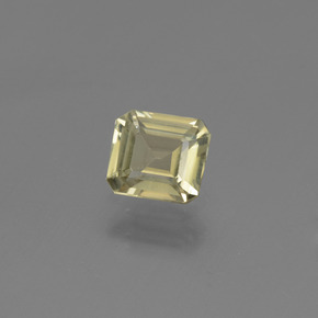 Diásporo con Cambio de Color Amarillo muy claro natural de 0.72 ct, corte esmeralda, VVS-VS