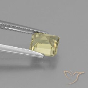 Diásporo con Cambio de Color Amarillo pálido natural de 0.97 ct, Corte Octágono / Esmeralda, VS