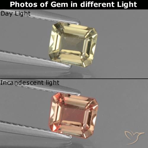 0.98ct Natural Amarillo dorado muy claro Diásporo con Cambio de Color, corte esmeralda, VS