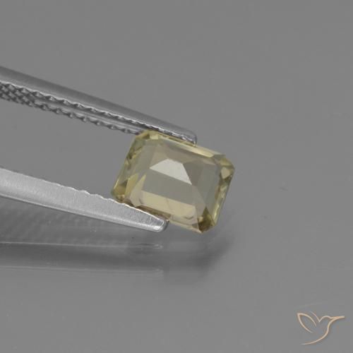 Diásporo con Cambio de Color Amarillo dorado muy claro natural de 0.98 ct, Corte Octágono / Esmeralda, VS