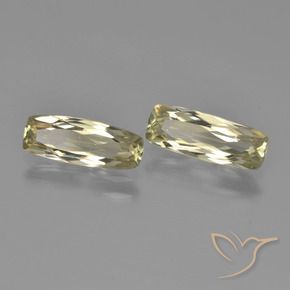 Gemas de Diásporo con Cambio de Color Amarillo muy claro natural de 2.25 ct, Forma Cojín, VVS