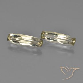 Gemas de Diásporo con Cambio de Color Amarillo muy claro natural de 2.33 ct, Forma Cojín, VVS