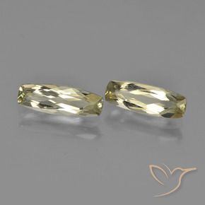 Gemas de Diásporo con Cambio de Color Amarillo muy claro natural de 2.10 ct, Forma Cojín, VVS