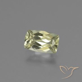 Diásporo con Cambio de Color Amarillo muy claro natural de 1.32 ct, Forma Cojín, VVS-VS