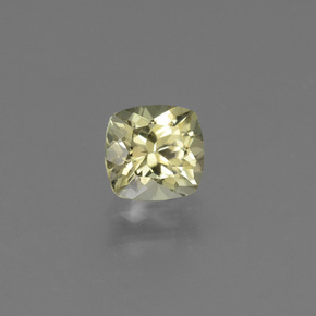 Diásporo con Cambio de Color Beige amarillo natural de 0.94 ct, Corte Cojín, VS