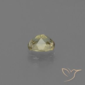 Diásporo con Cambio de Color Amarillo pálido natural de 0.76 ct, Forma Cojín, VS