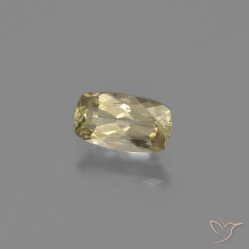 Diásporo con Cambio de Color Amarillo muy claro natural de 0.77 ct, Forma Cojín, VS