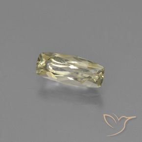 Diásporo con Cambio de Color Amarillo muy pálido natural de 0.93 ct, Forma Cojín, VS