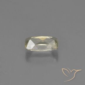 Diásporo con Cambio de Color Amarillo muy claro natural de 0.76 ct, Forma Cojín, VS